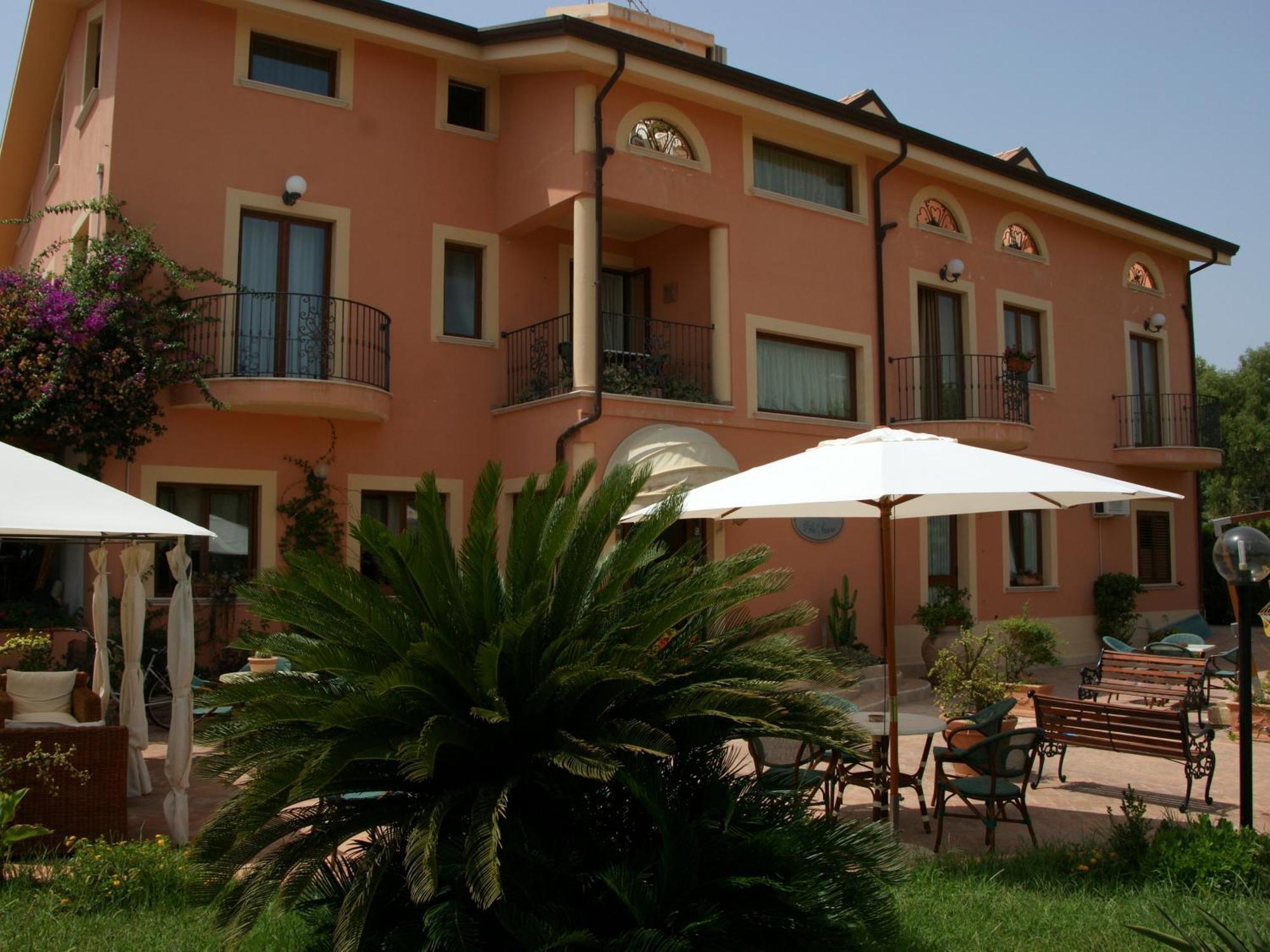 Villa Aurora Le Castella  Εξωτερικό φωτογραφία