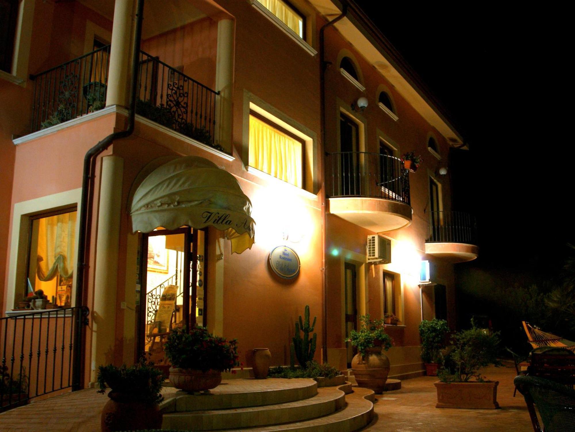 Villa Aurora Le Castella  Εξωτερικό φωτογραφία