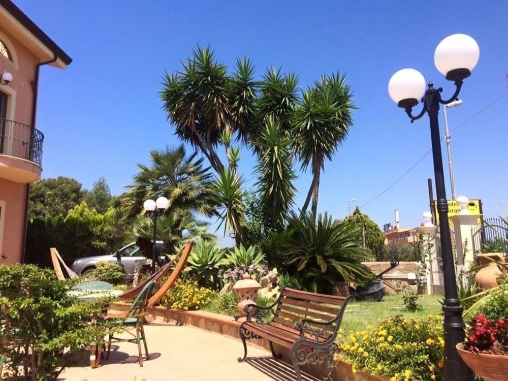 Villa Aurora Le Castella  Εξωτερικό φωτογραφία