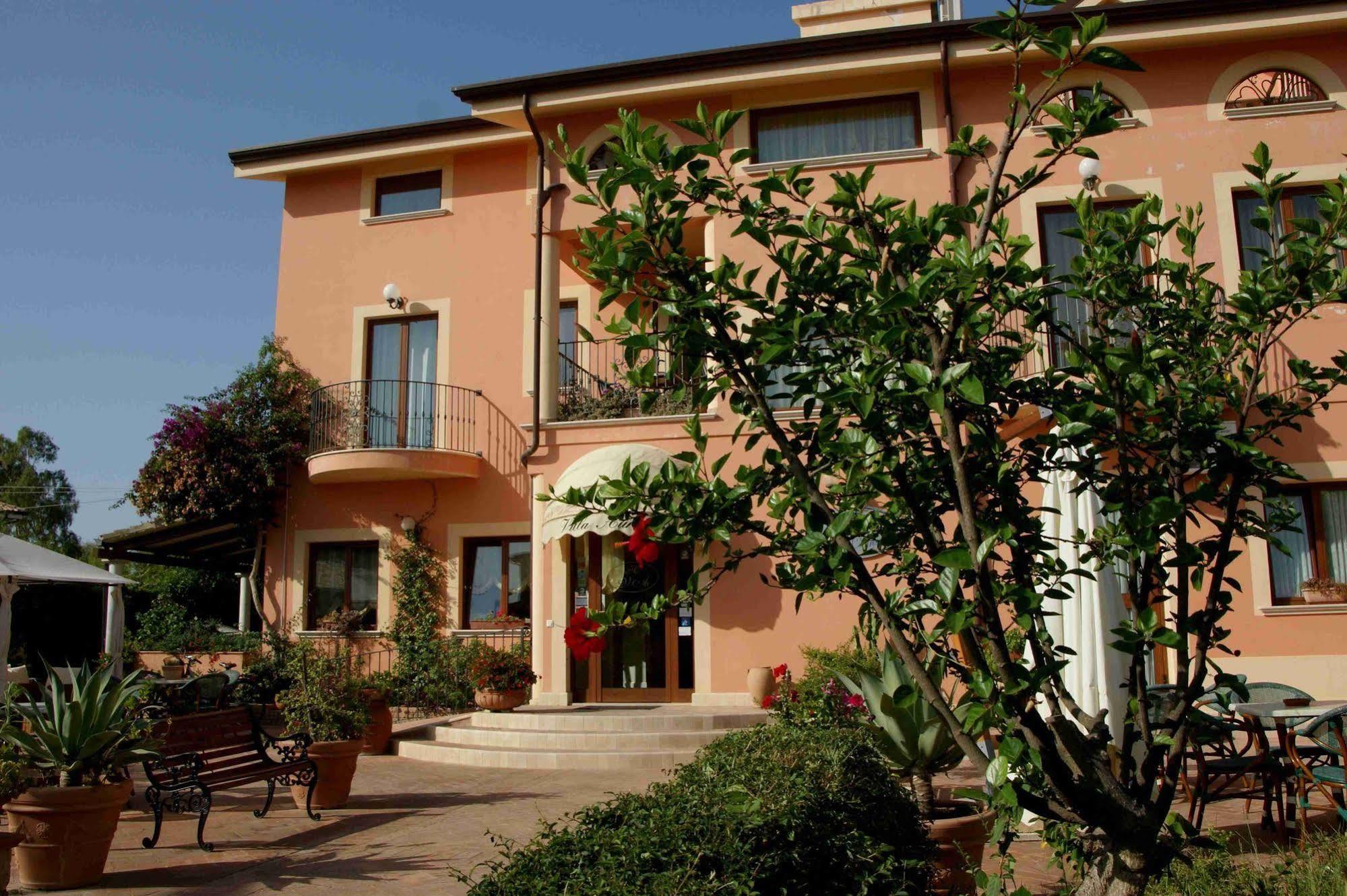 Villa Aurora Le Castella  Εξωτερικό φωτογραφία