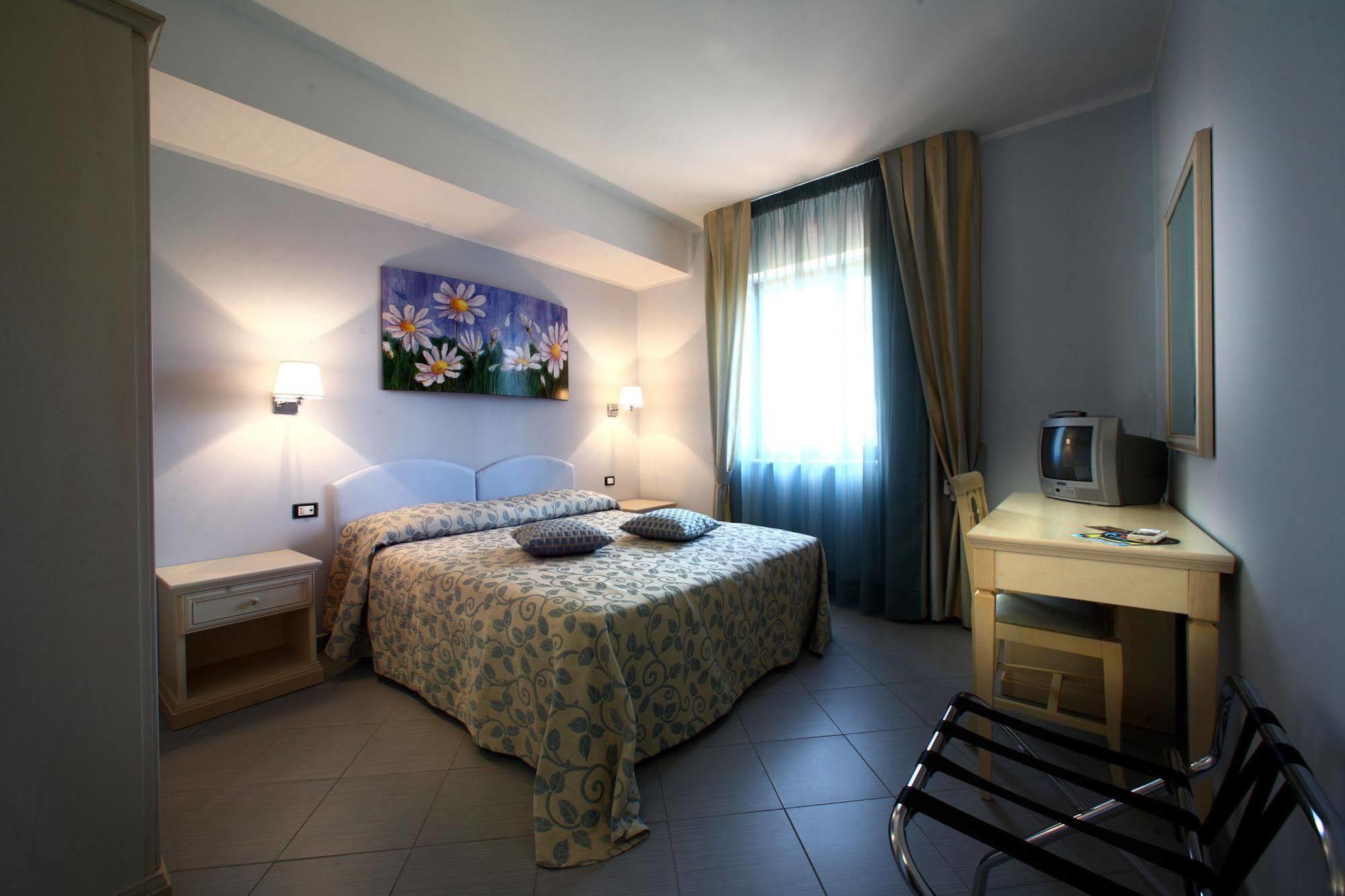 Villa Aurora Le Castella  Εξωτερικό φωτογραφία